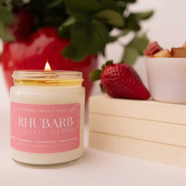 Wood Wick Jar Candle 8 oz - Rhubarb & Sweet Cream