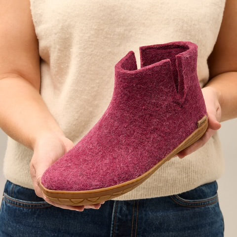Boot with Honey Rubber - Cranberry