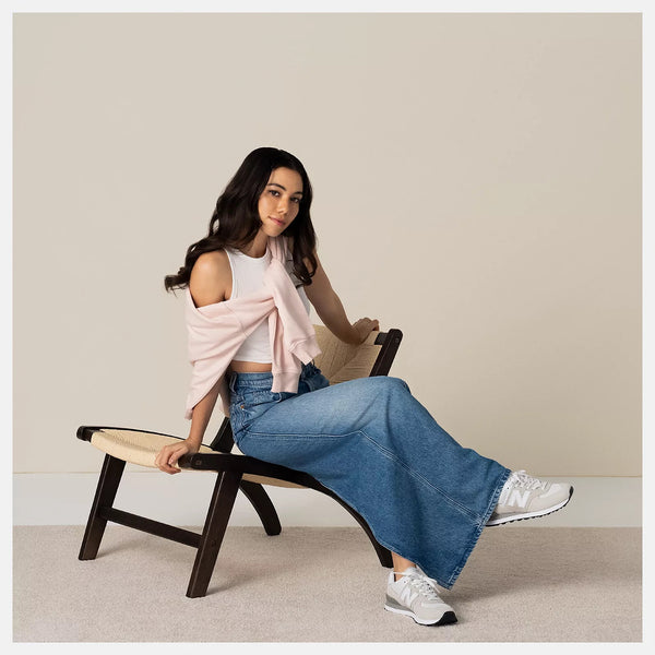 574 - Nimbus Cloud with White