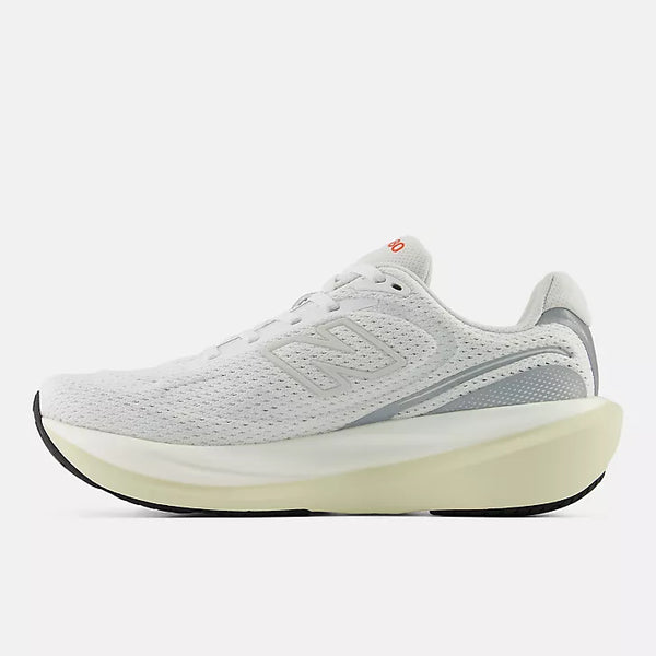 1080v15 - White with Neo Flame
