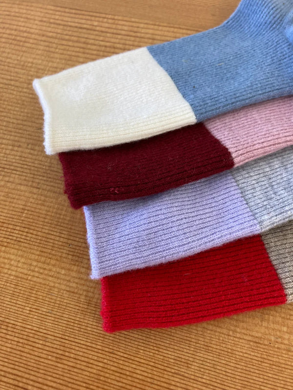 Chalet Sock - Oat/Apple Colorblock