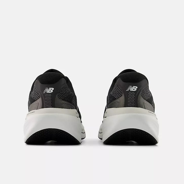 Fresh Foam X 860v15 - Black with White