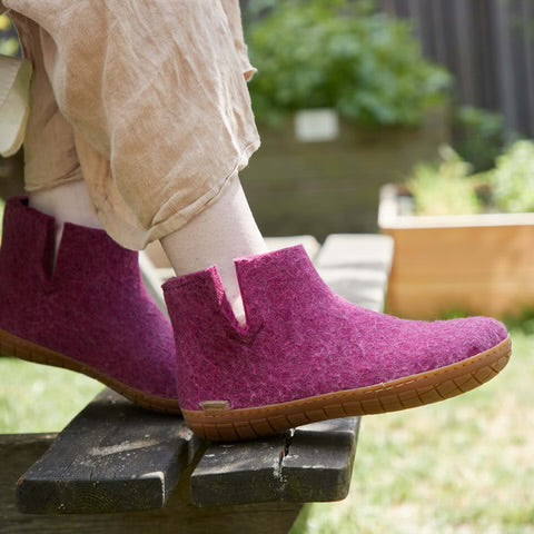 Boot with Honey Rubber - Cranberry