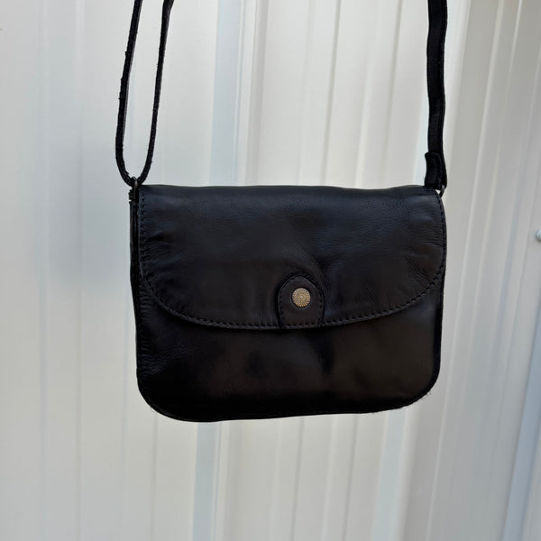 Amelia - Black