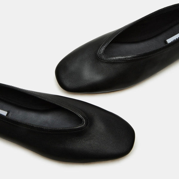 Leni - Black Leather